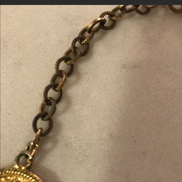 Vintage Versace Lion Head chain - Picture 4 of 6